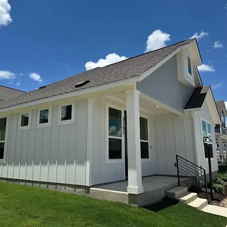 The White Haus A Cozy New Braunfels Cottage
